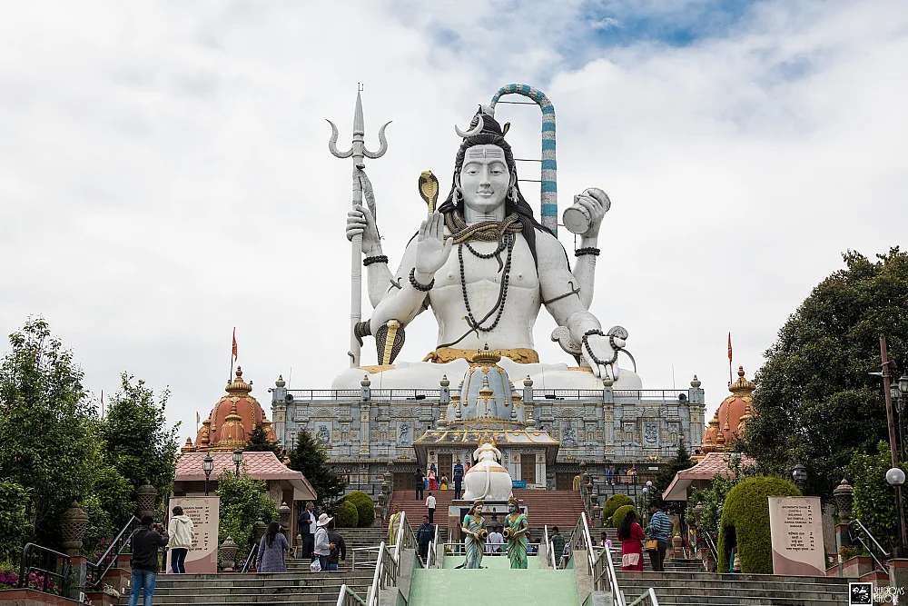 Huge Statue of Lord Shiva at Solophok Chardham, (PC:Purnendu Singh https://www.flickr.com/photos/shadowsgalore1/)